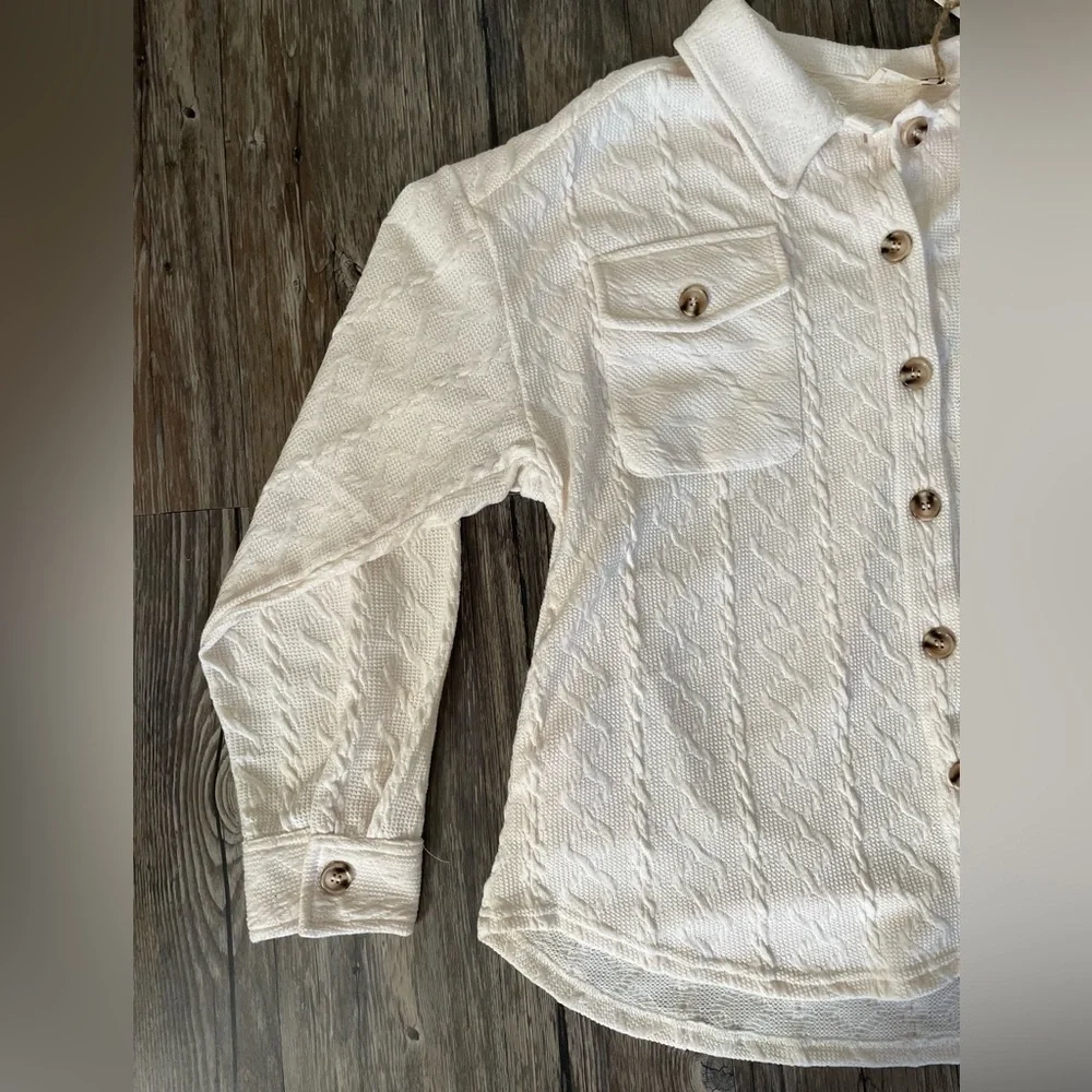 NWT New In Cream Textured Button-Up Shacket – Women’s Large - Picture 4 of 6